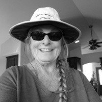 staff_vicki