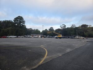 RedRover Responders Deployment with PAWS of NE LA - line of family cars waiting for services