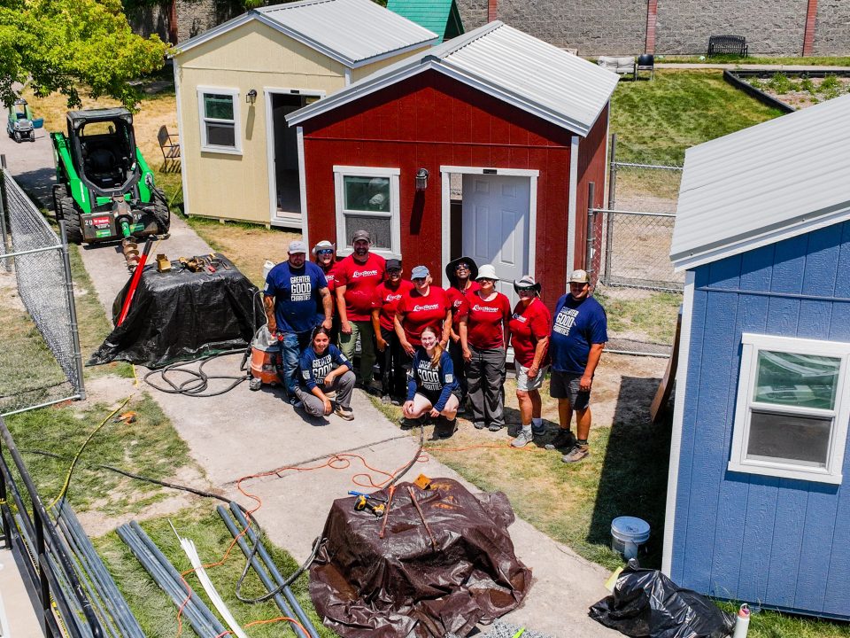 RedRover Responders volunteers help a domestic violence shelter in Utah create pet-friendly housing